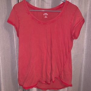 URBAN OUTFITTERS BASIC RED TEE